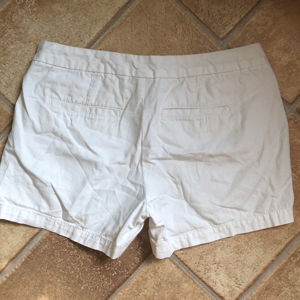 Shorts - Picture 2 of 3